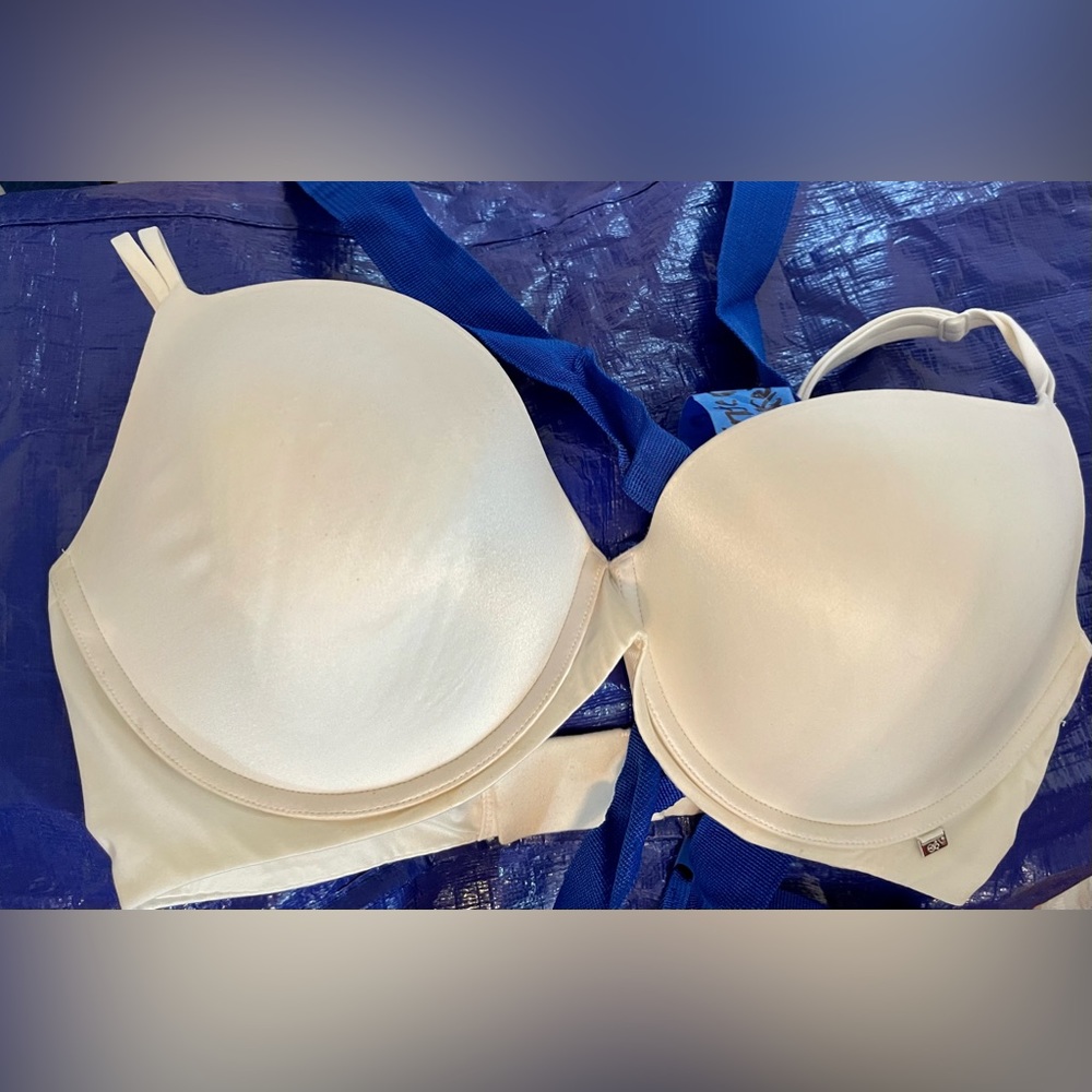 COPY - 36 DDD Victoria, secrets bra NEW